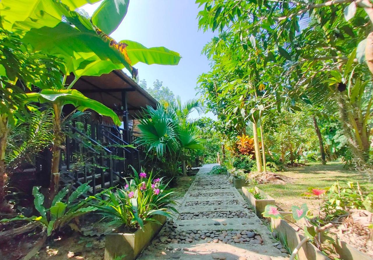 Hotel Kohmook Nurse House à Ko Muk Extérieur photo