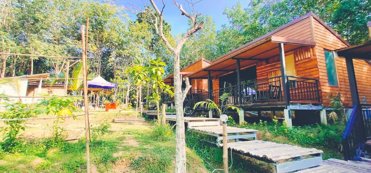 Hotel Kohmook Nurse House à Ko Muk Extérieur photo